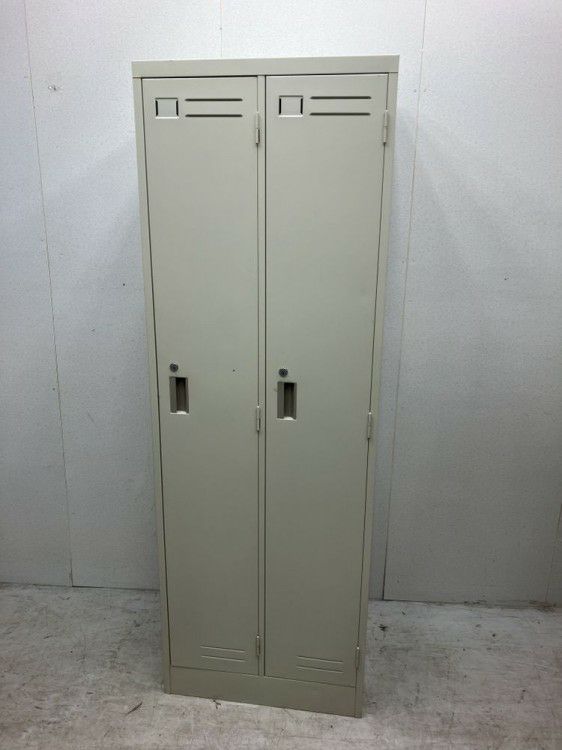 静岡県にて コクヨ 2人用ロッカー  を買取致しました。