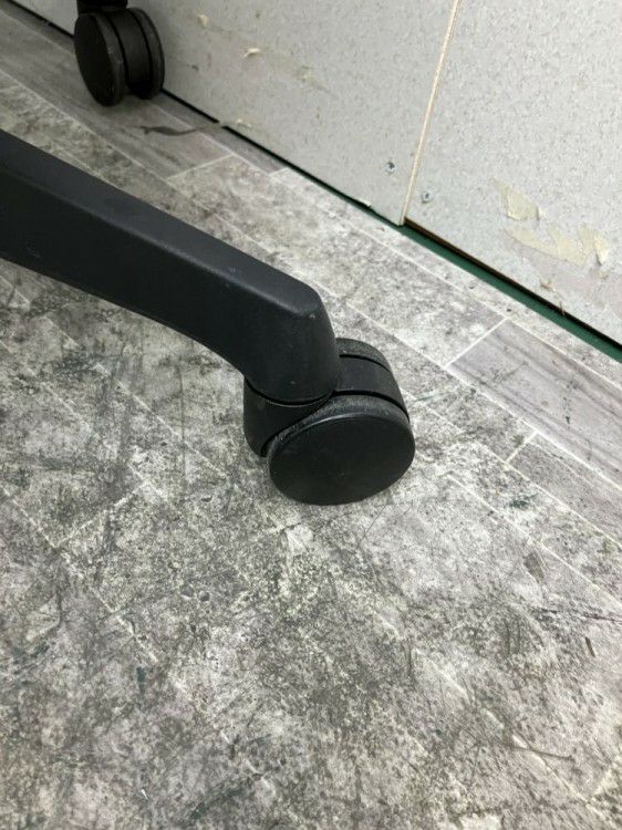 三重県にて オカムラ シルフィーチェア  を買取致しました。