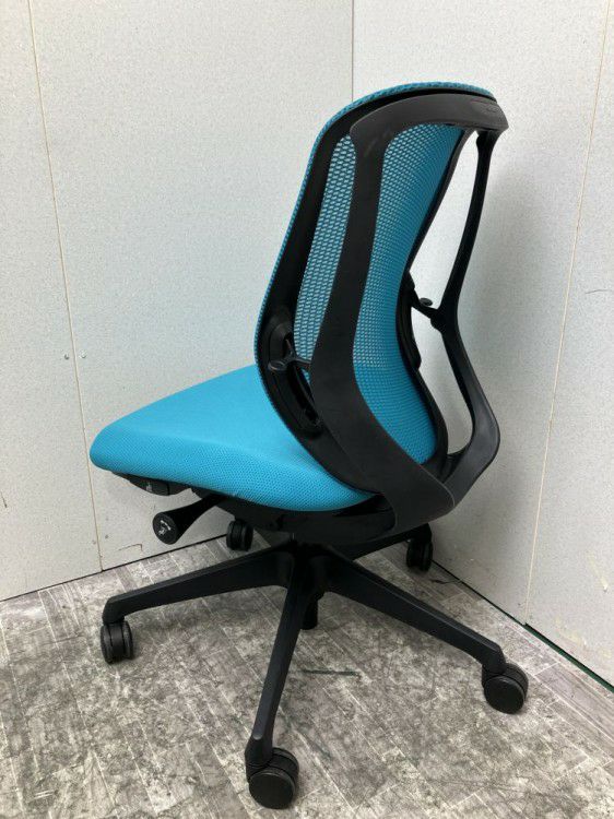 三重県にて オカムラ シルフィーチェア  を買取致しました。