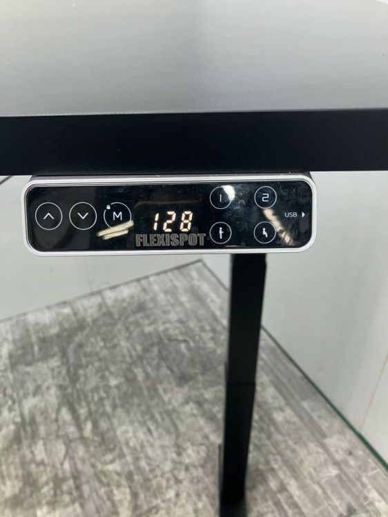 三重県にて  1600電動昇降デスク  を買取致しました。