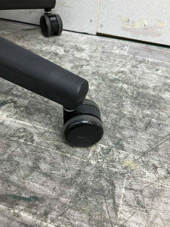 静岡県にて コクヨ パロチェア  を買取致しました。