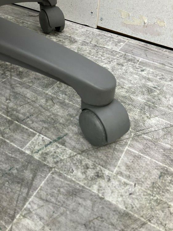 岐阜県にて コクヨ レグノチェア  を買取致しました。