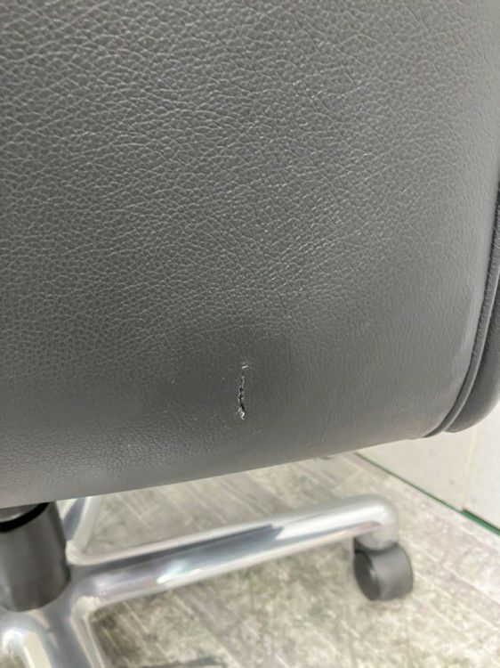 静岡県にて イトーキ 固定肘付マネージメントチェア  を買取致しました。