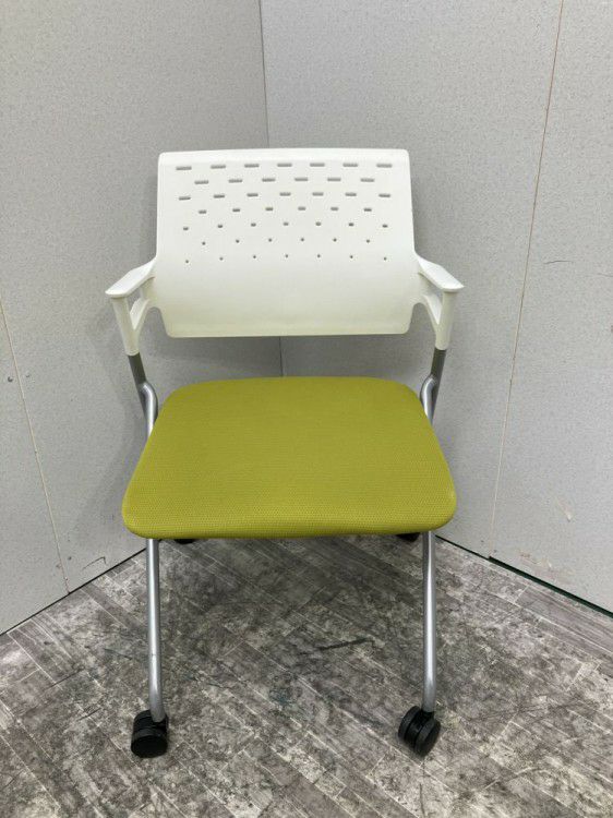 岐阜県にて コクヨ ネスティングチェア  を買取致しました。