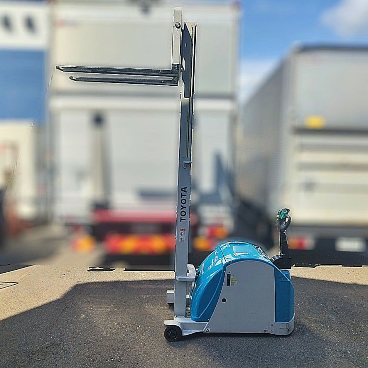 岐阜県にて TOYOTA L&F 電動フォークリフト 3HFW9 を買取致しました。