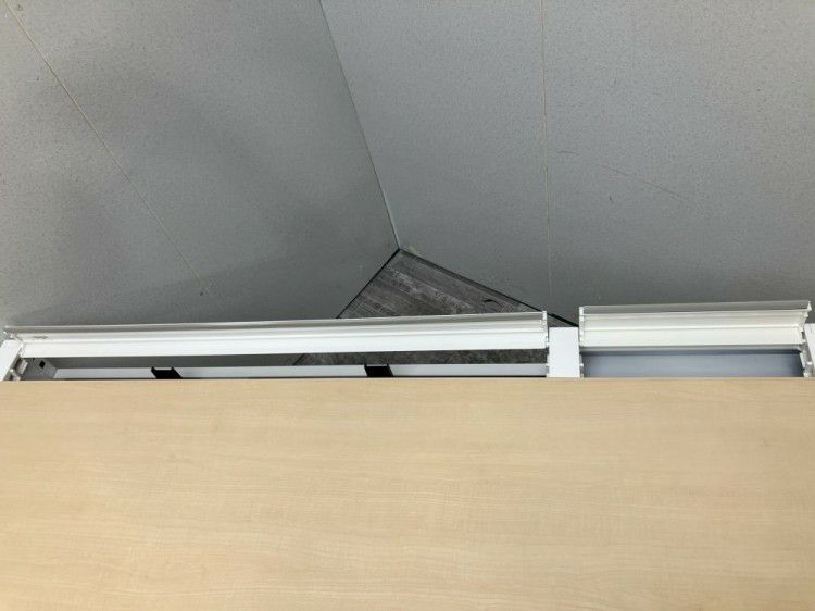 静岡県にて コクヨ 1400片袖デスク  を買取致しました。