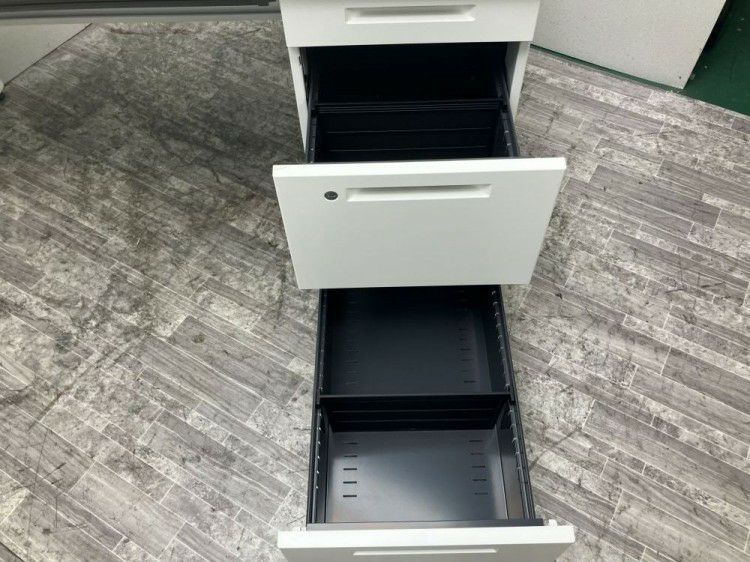 静岡県にて コクヨ 1400片袖デスク  を買取致しました。