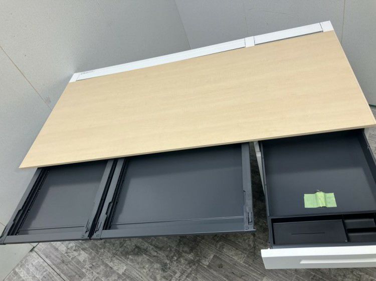 岐阜県にて コクヨ 1400片袖デスク  を買取致しました。