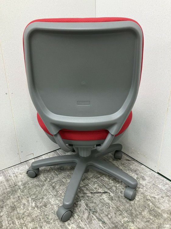 岐阜県にて オカムラ ビラージュチェア  を買取致しました。