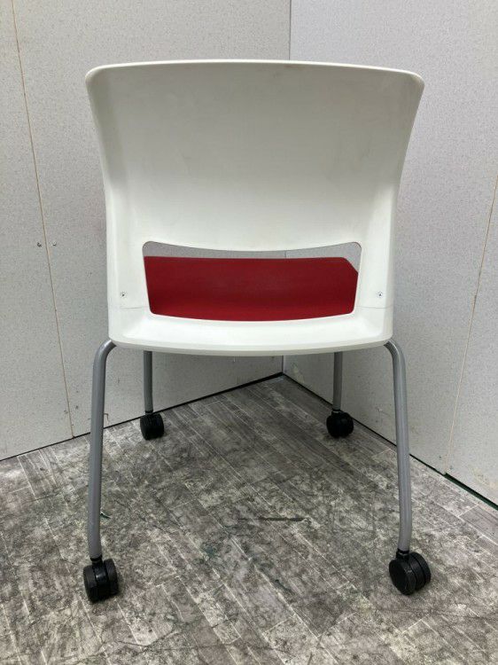 静岡県にて コクヨ 160シリーズスタッキングチェア  を買取致しました。