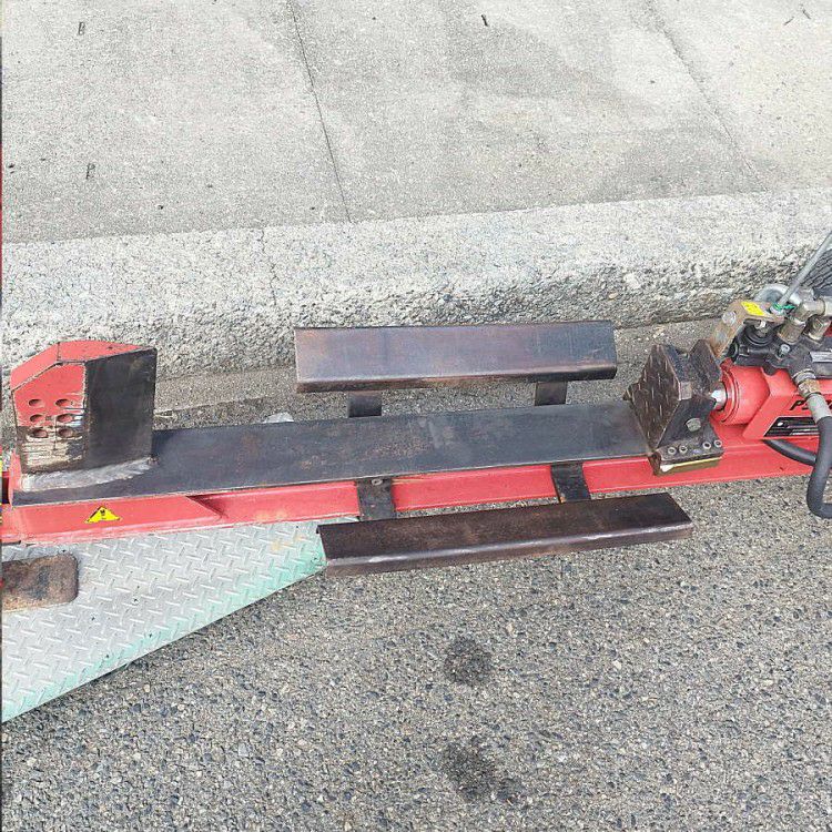 三重県にて PICKPINE エンジン式薪割り機 PS26 PS-26 を買取致しました。