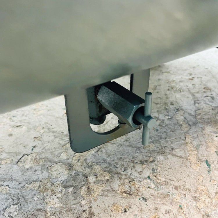 岐阜県にて 日立 レシプロコンプレッサー 1.5P-9.5VD6 を買取致しました。