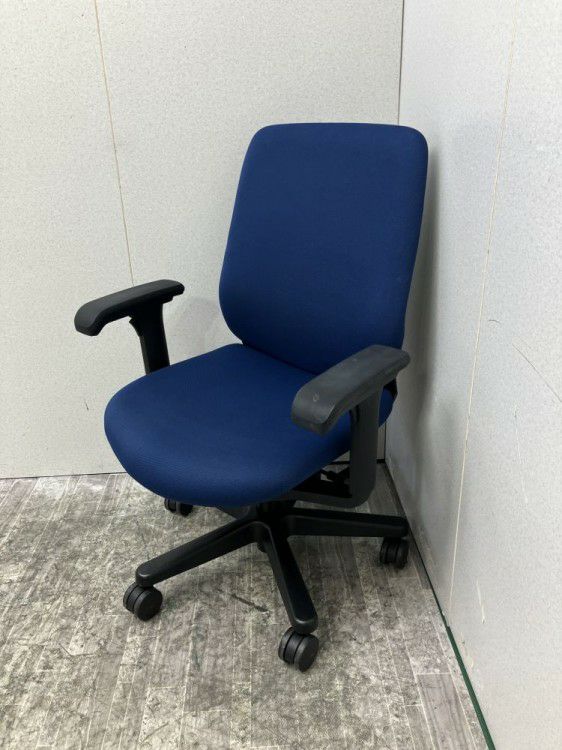 三重県にて イトーキ トルテチェア  を買取致しました。