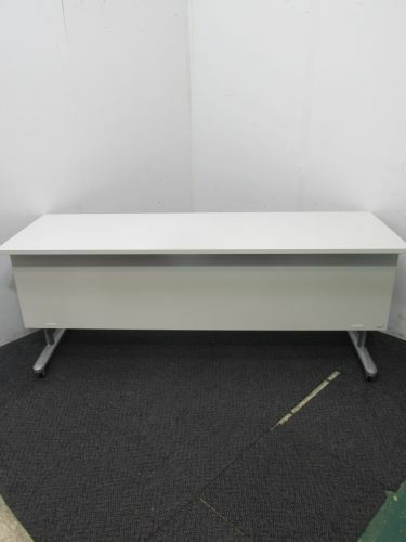 愛知県にて イトーキ 1800サイドスタックテーブル  を買取致しました。