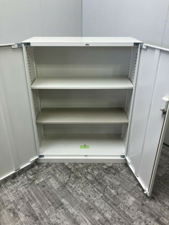 静岡県にて SEIKO FAMILY（生興） 両開き書庫  を買取致しました。