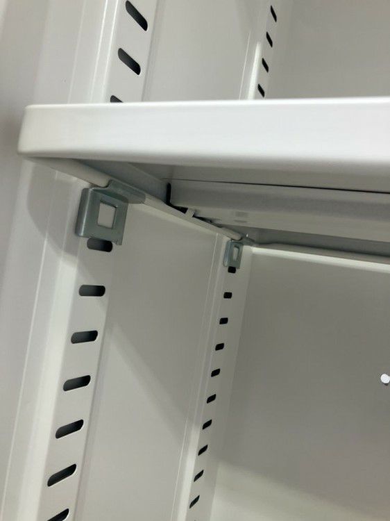 静岡県にて SEIKO FAMILY（生興） 両開き書庫  を買取致しました。