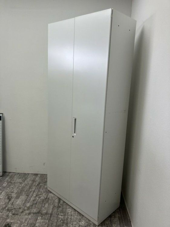 愛知県にて コクヨ 壁面両開き書庫  を買取致しました。