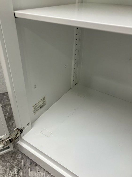 愛知県にて コクヨ 壁面両開き書庫  を買取致しました。