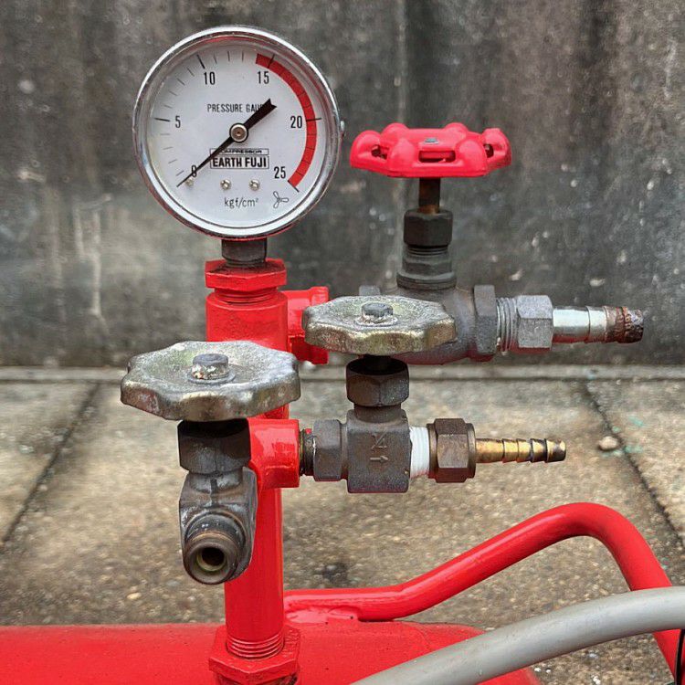 愛知県にて  イヤサカ/FUJI/富士コンプレッサー 中圧コンプレッサー OH-37F を買取致しました。