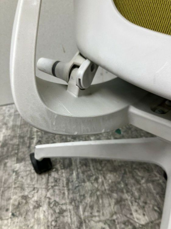 岐阜県にて コクヨ デュオラチェア  を買取致しました。