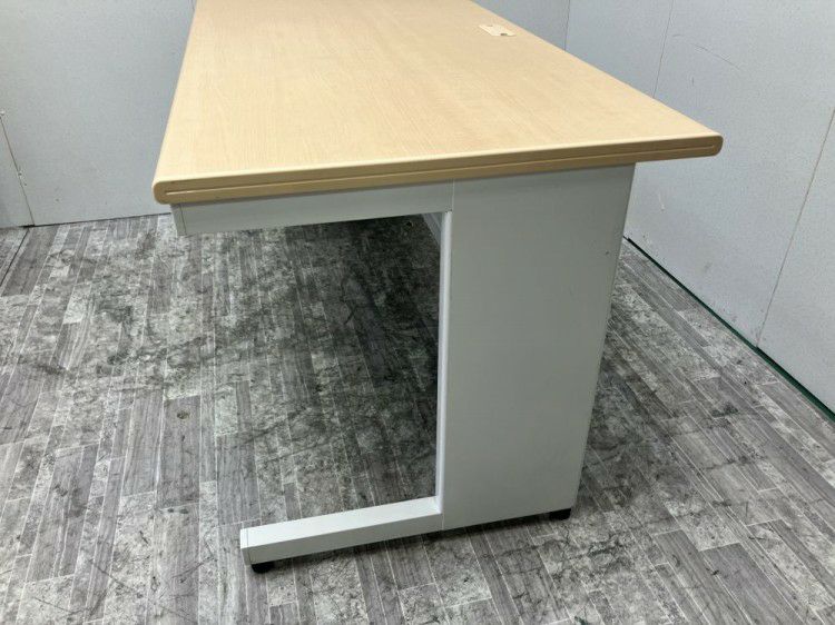 静岡県にて プラス 1400平デスク  を買取致しました。