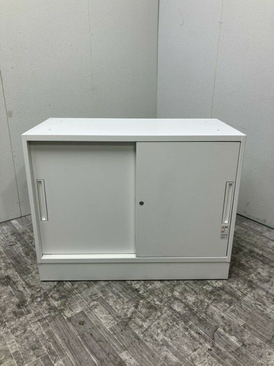 静岡県にて コクヨ 引違い書庫  を買取致しました。