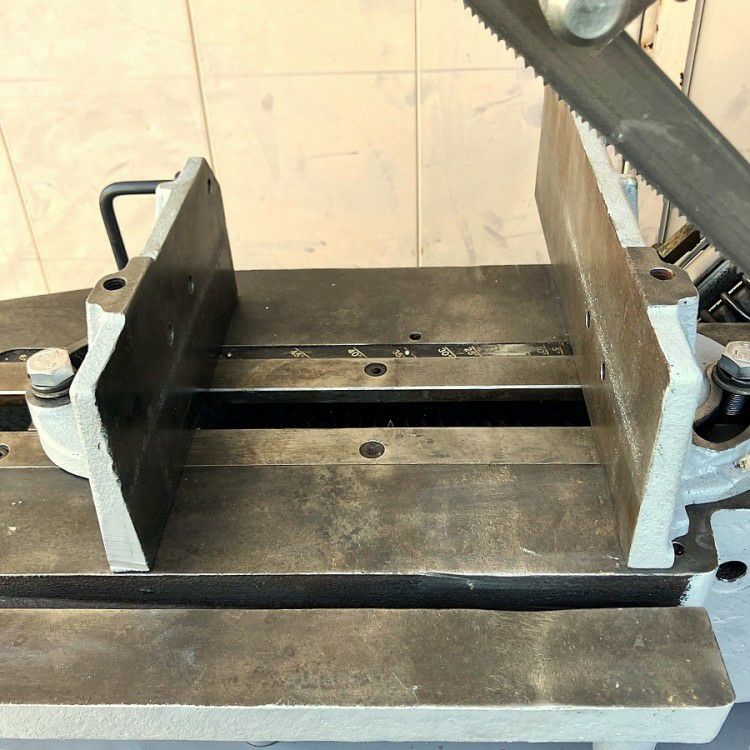 三重県にて 日立工機 220mmロータリーバンドソー CB22FA2 を買取致しました。