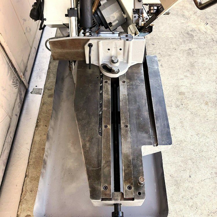 三重県にて 日立工機 220mmロータリーバンドソー CB22FA2 を買取致しました。