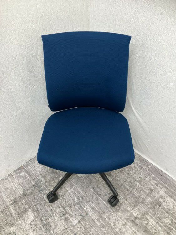 静岡県にて コクヨ ウィザード4チェア  を買取致しました。