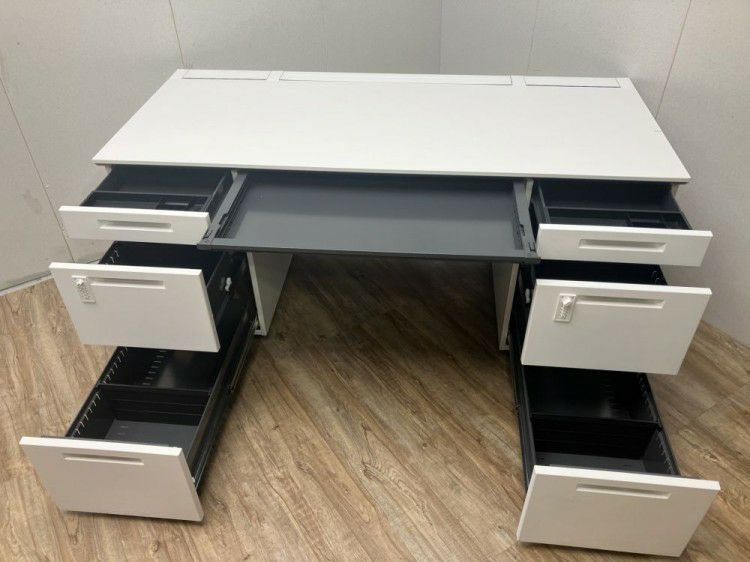 静岡県にて コクヨ ダイヤル式1600両袖デスク  を買取致しました。