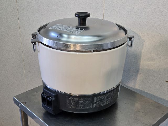 三重県にて リンナイ ガス炊飯器 RR-300CF を買取致しました。