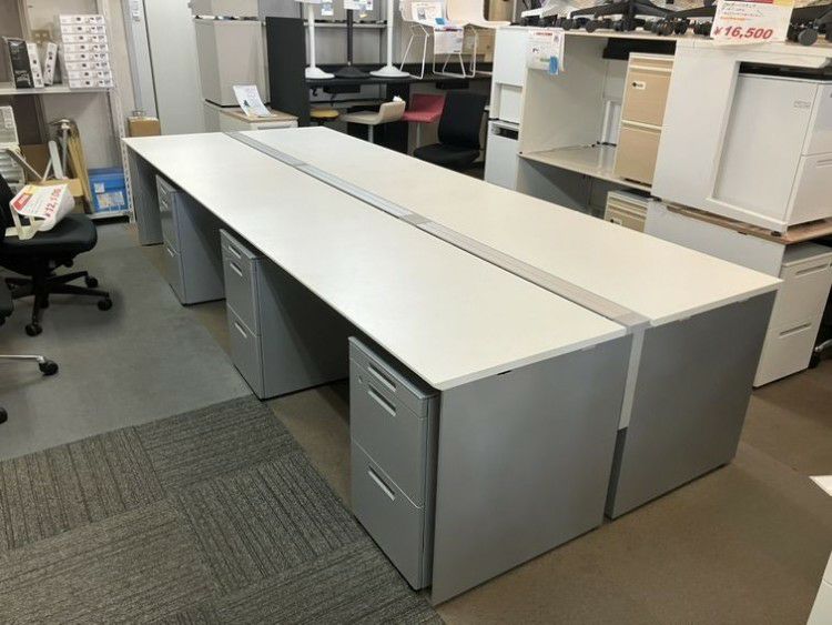 岐阜県にて コクヨ フリーアドレスデスク＋ワゴン7点セット  を買取致しました。