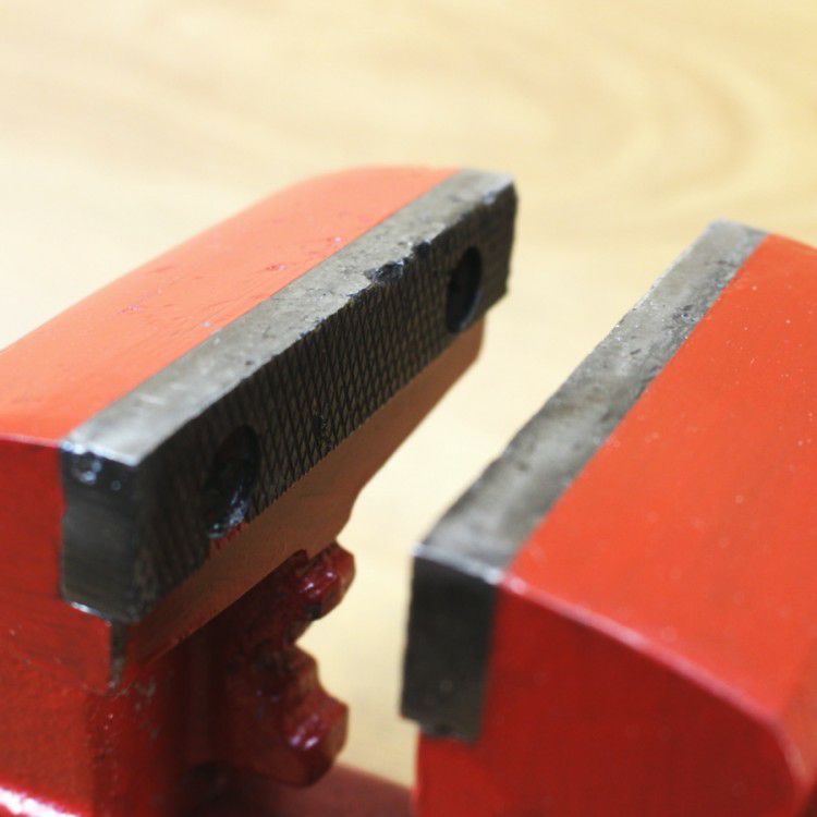 岐阜県にて ERON/ナベヤ 角胴バイス N-34 を買取致しました。