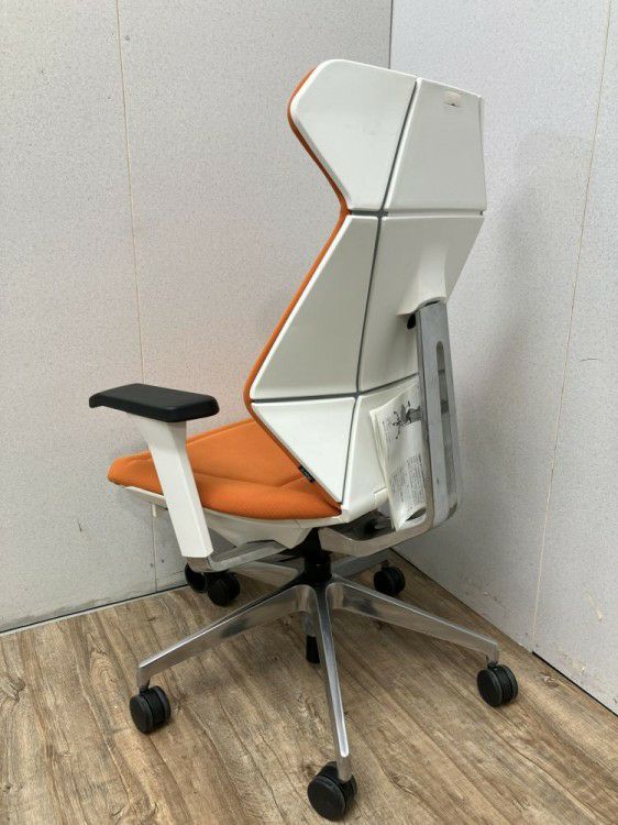 岐阜県にて イトーキ 可動肘付フリップフラップチェア  を買取致しました。