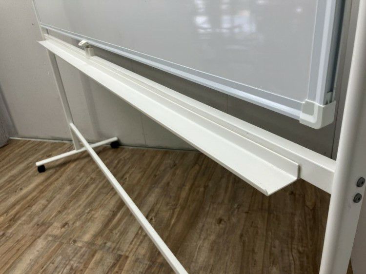 静岡県にて プラス 両面ホワイトボード  を買取致しました。