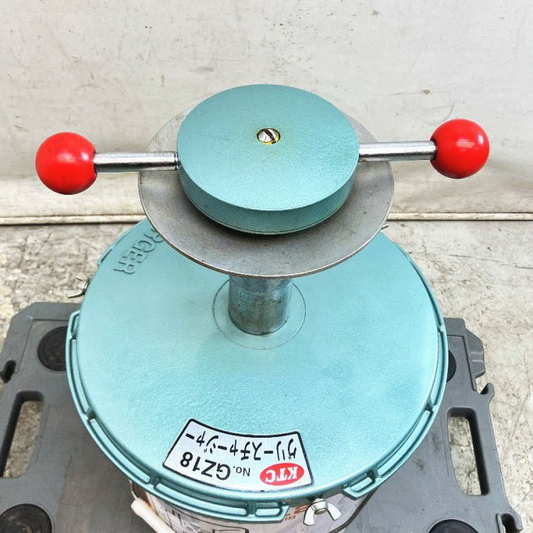 三重県にて KTC/京都機械工具 グリースチャージャー GZ18 を買取致しました。