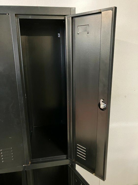 三重県にて スマイル 6人用ロッカー  を買取致しました。