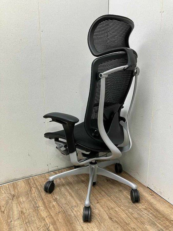 岐阜県にて オカムラ 可動肘付コンテッサチェア  を買取致しました。