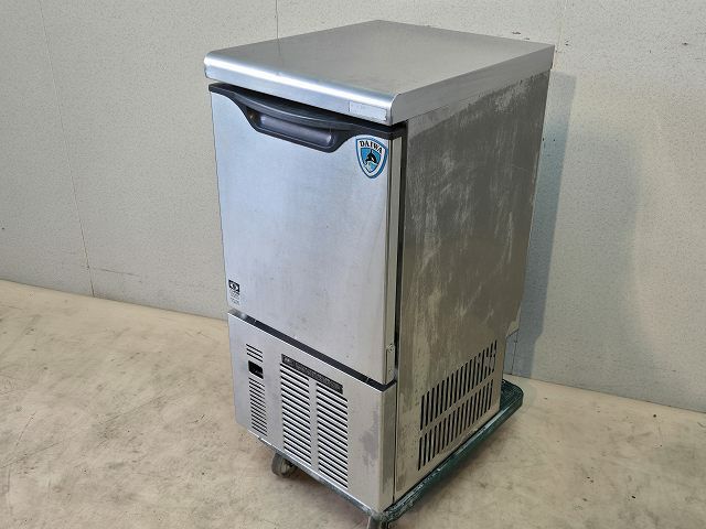 岐阜県にて 大和冷機 25kg製氷機 DRI-25LME1 を買取致しました。