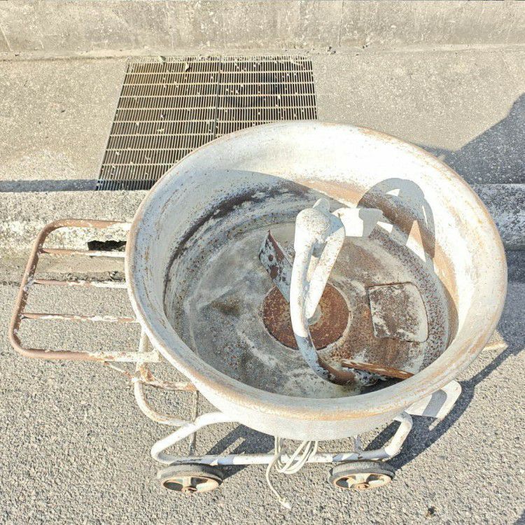 三重県にて  モルタルミキサー  を買取致しました。