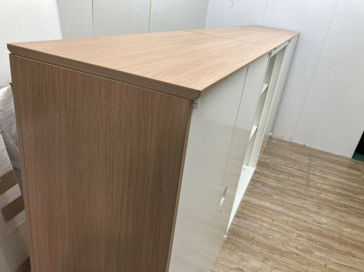岐阜県にて オカムラ 側板・天板付3連結書庫  を買取致しました。