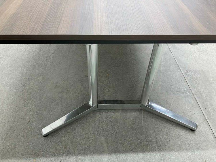 静岡県にて オカムラ 3200ミーティングテーブル  を買取致しました。