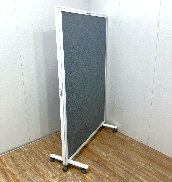 愛知県にて オカムラ 自立パーティション を買取致しました。