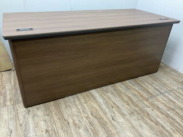 三重県にて オカムラ 1800両袖デスク  を買取致しました。
