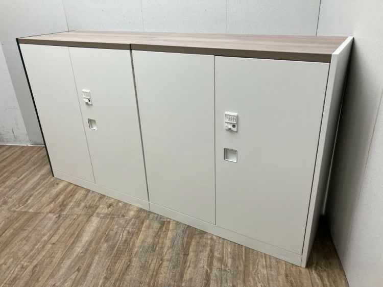 三重県にて オカムラ 両開き書庫 を買取致しました。