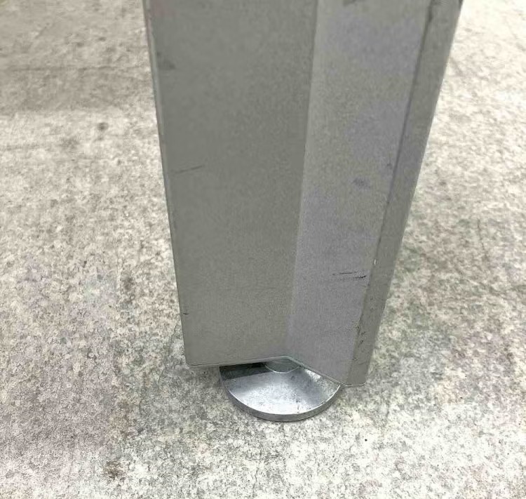 岐阜県にて オカムラ ミーティングテーブル を買取致しました。