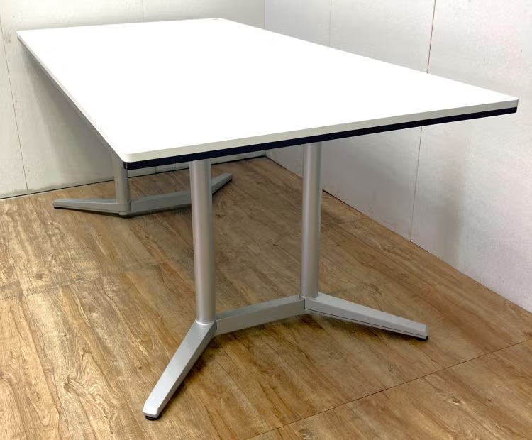 岐阜県にて オカムラ 1800ミーティングテーブル  を買取致しました。