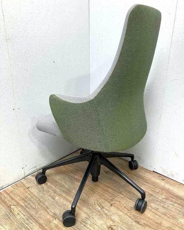 愛知県にて オカムラ ミーティングチェア  を買取致しました。