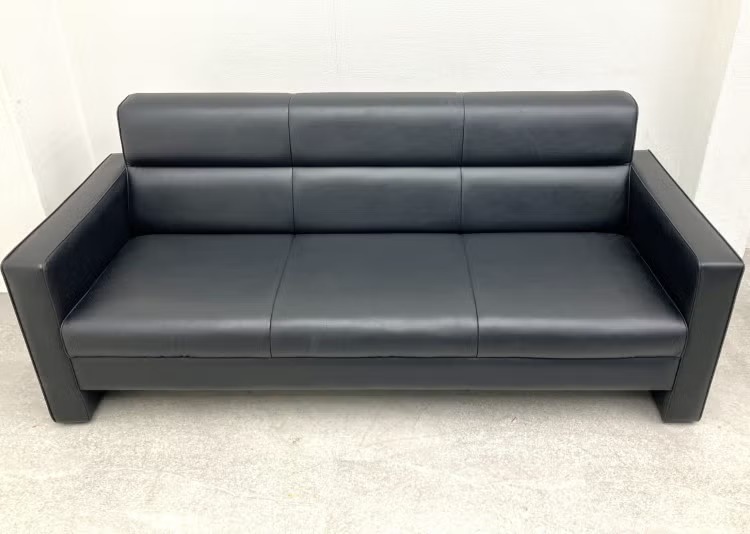 愛知県にて ソファオリバー製/スツール不明/テーブルイトーキ製 応接5点セット  を買取致しました。