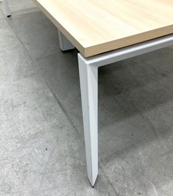 三重県にて スチールケース フリーアドレスデスク  を買取致しました。